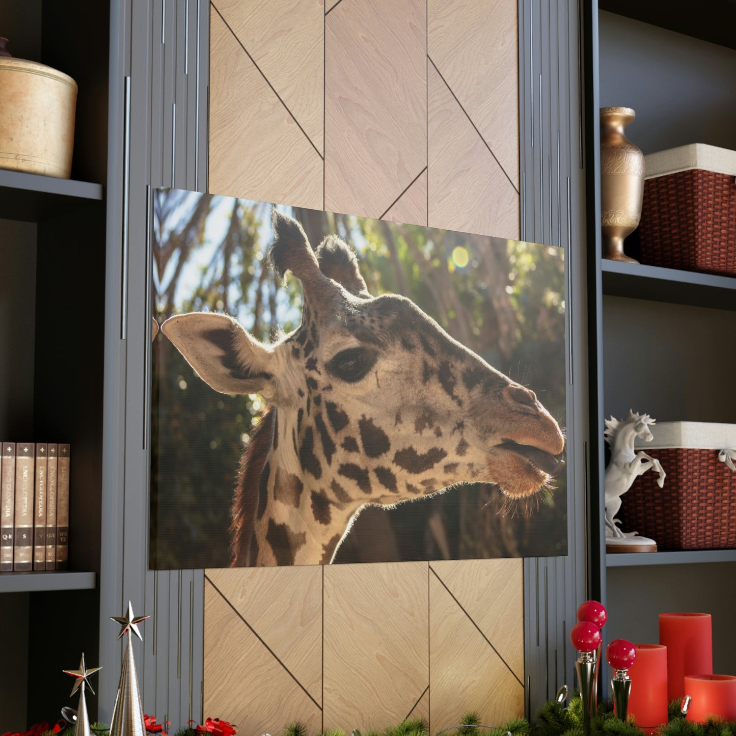 Smiling Giraffe Canvas