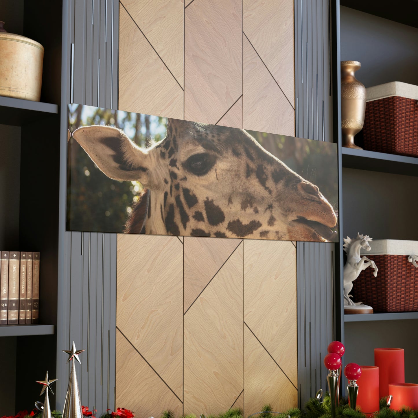 Smiling Giraffe Canvas